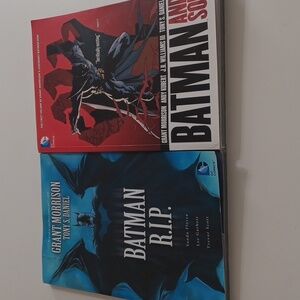 2 Batman graphic novels